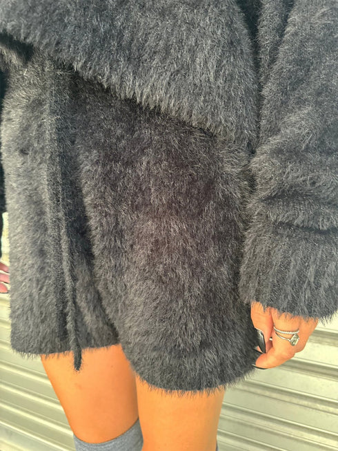 ロゴ刺繍シャギーニットショートパンツ